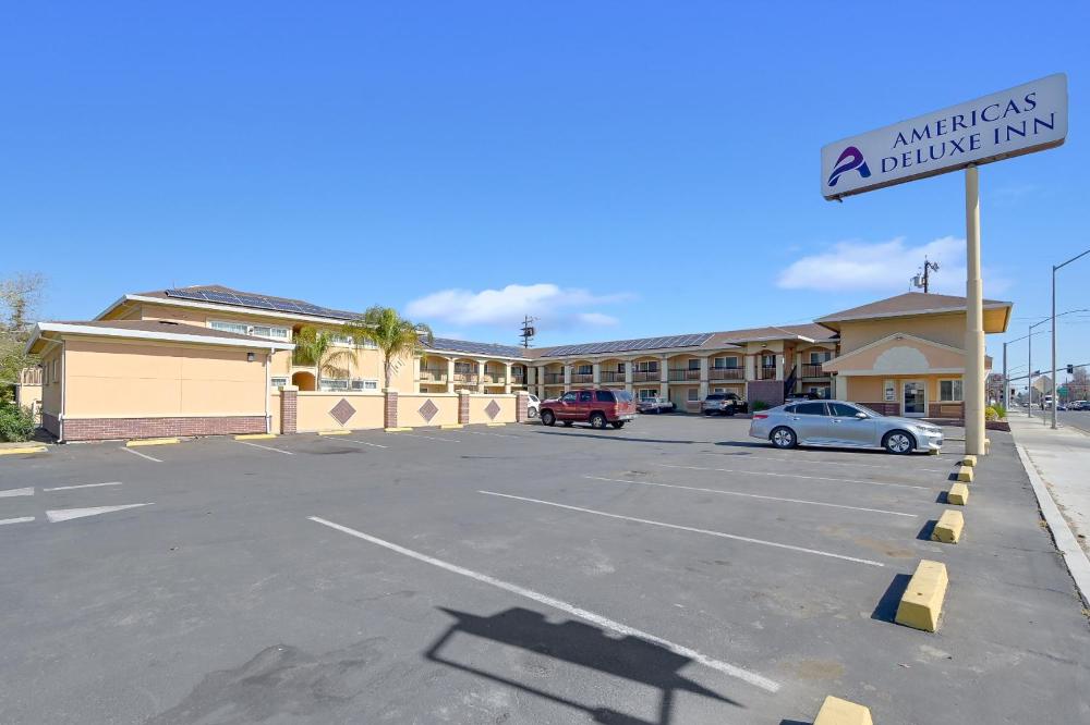 Americas Deluxe Inn- Marysville